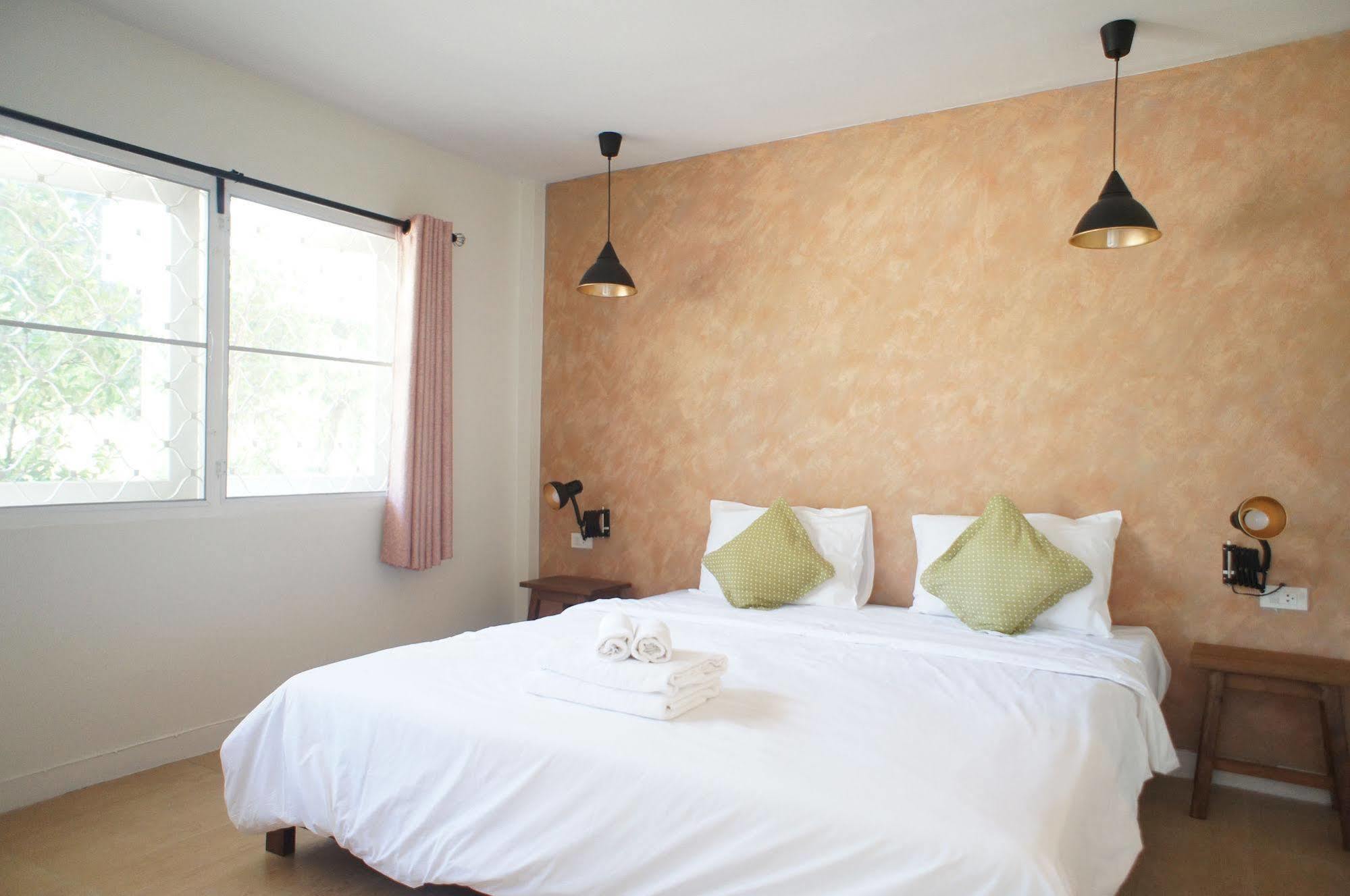 Udee Cozy Bed & Breakfast Chiang Mai Exterior photo